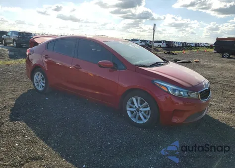 2017 Kia Forte Lx из США, поврежденный, VIN 3KPFL4A75HE031901